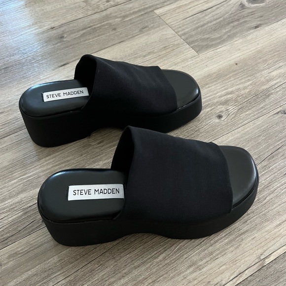 Steve Madden - Picture 4 of 8